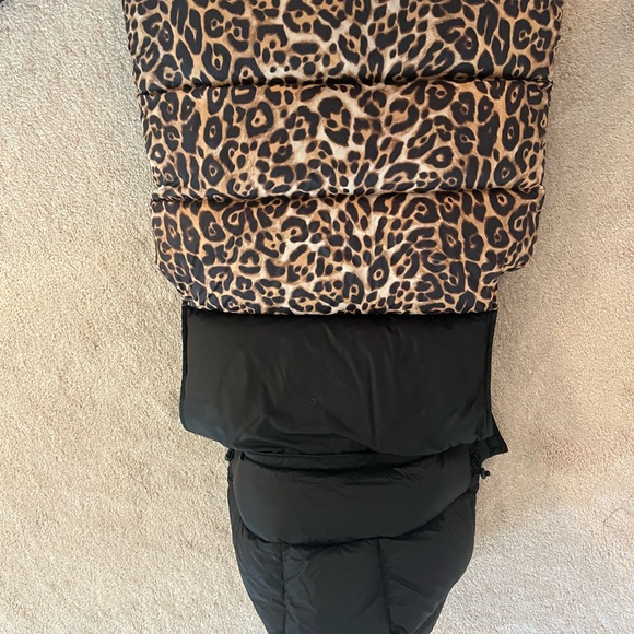 Tna SUPERPUFF XS vest. - Picture 2 of 4